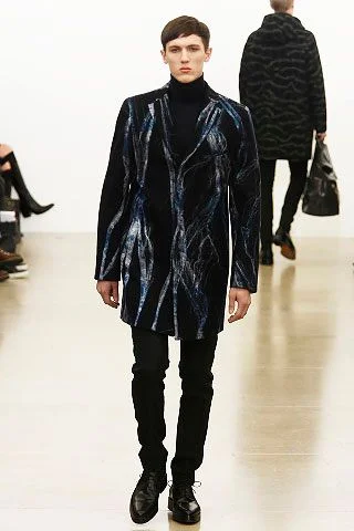 Look 18